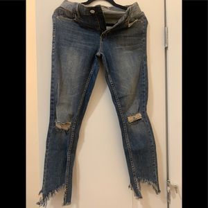 Zara Denim distressed jeans. Size 6